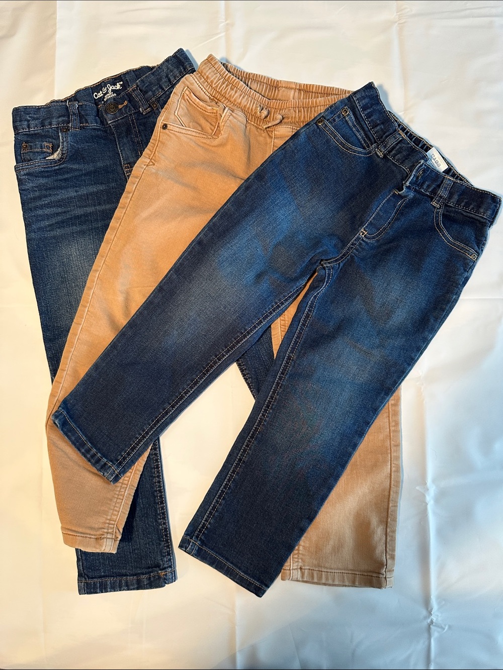 Kids Bundle of clothes 3-Pack Jeans and Khaki Bottoms - Blue and Tan